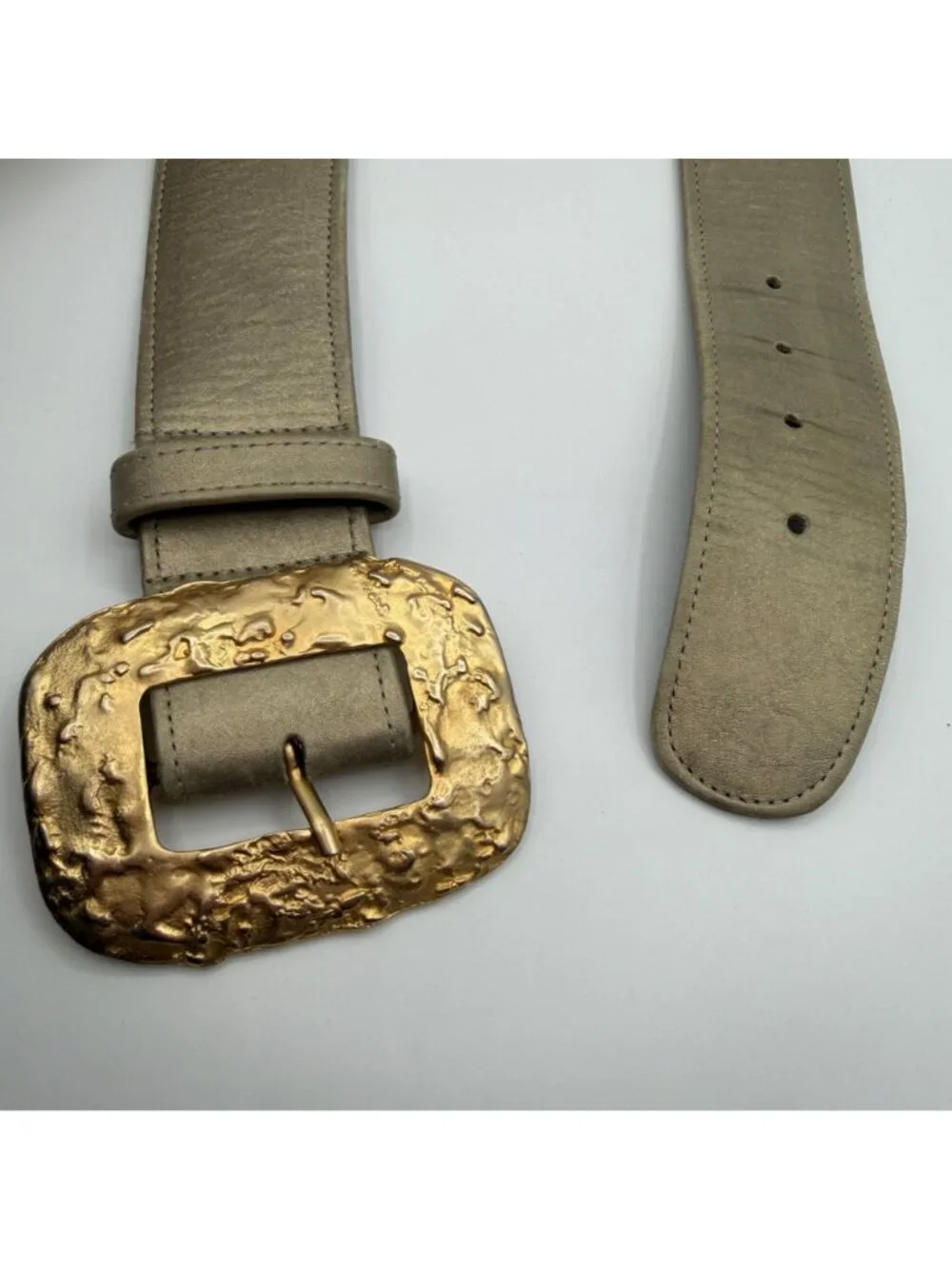 Vintage Sharon Burch Dallas Gold Tone Leather Belt Hammered M.C.M. Italy Buckle
